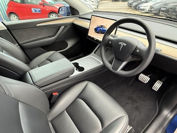 Used Tesla Model Y 2023 for sale - 76748953: Photo
