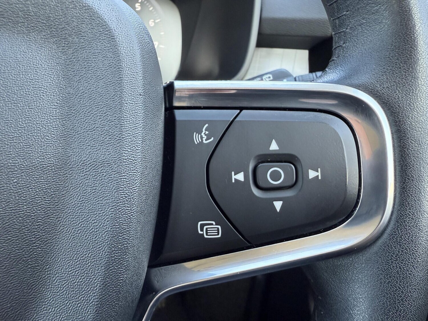 Used Volvo XC40 2021 for sale - 75996641: Photo 27