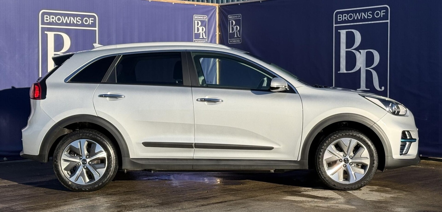 Used Kia Niro 2022 for sale - 77125807: Photo 2