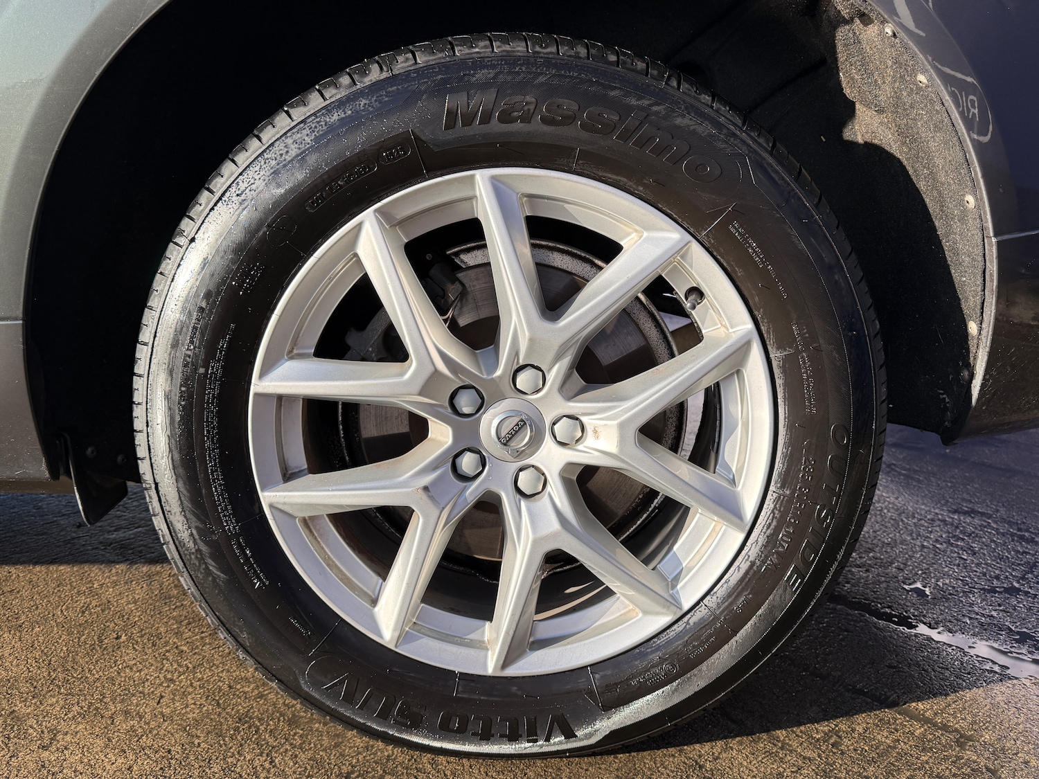 Used Volvo XC60 2018 for sale - 77208240: Photo 13