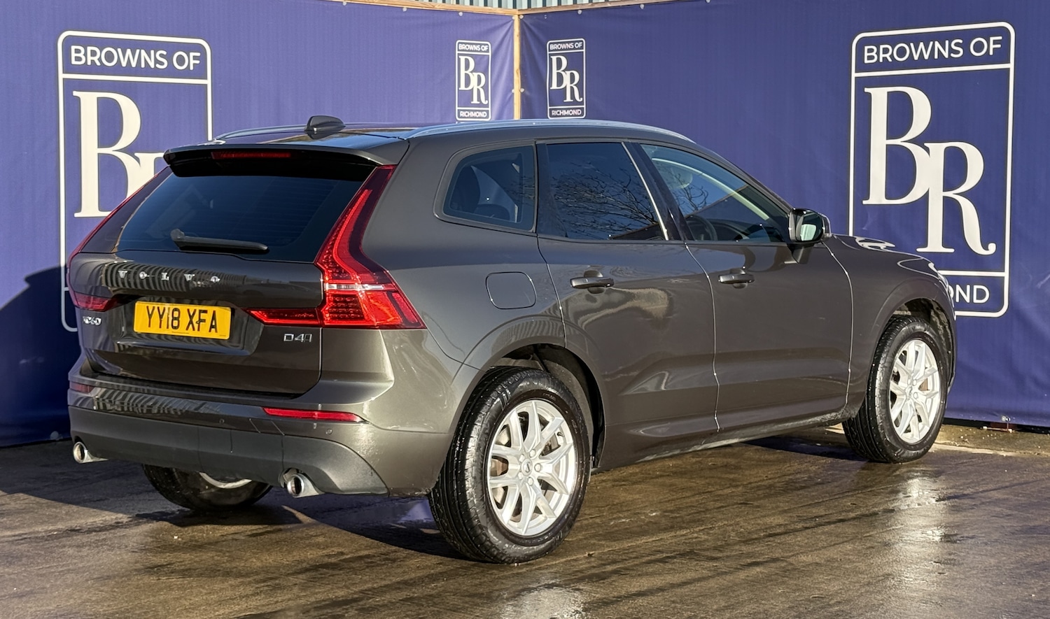 Used Volvo XC60 2018 for sale - 77208240: Photo 3