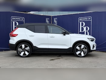 Used Volvo XC40 2023 for sale - 78726709: Photo