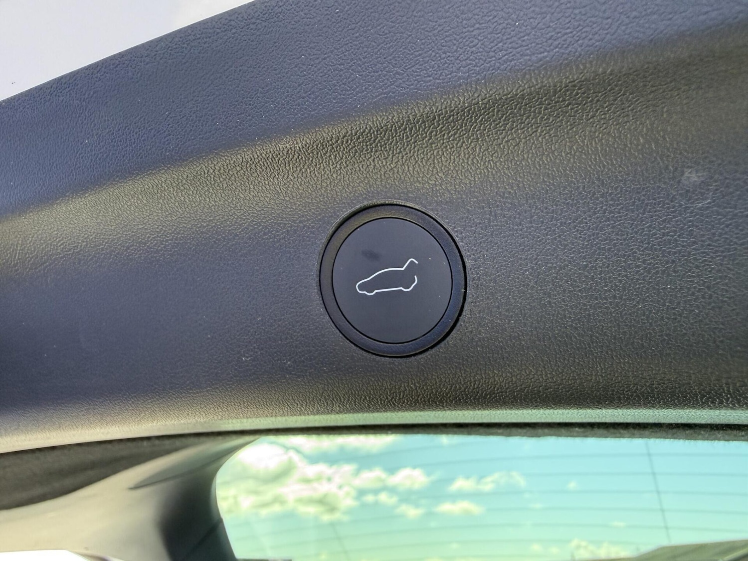 Used Tesla Model Y 2023 for sale - 78080063: Photo 24