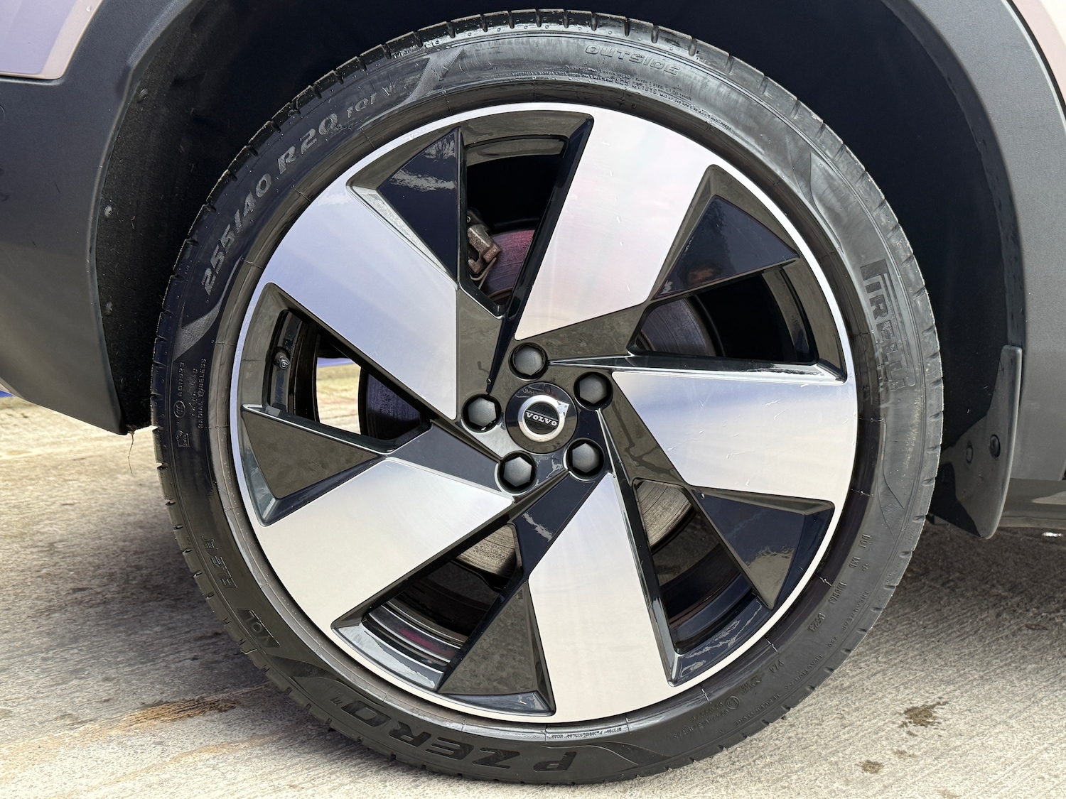 Used Volvo XC40 2023 for sale - 77208225: Photo 13