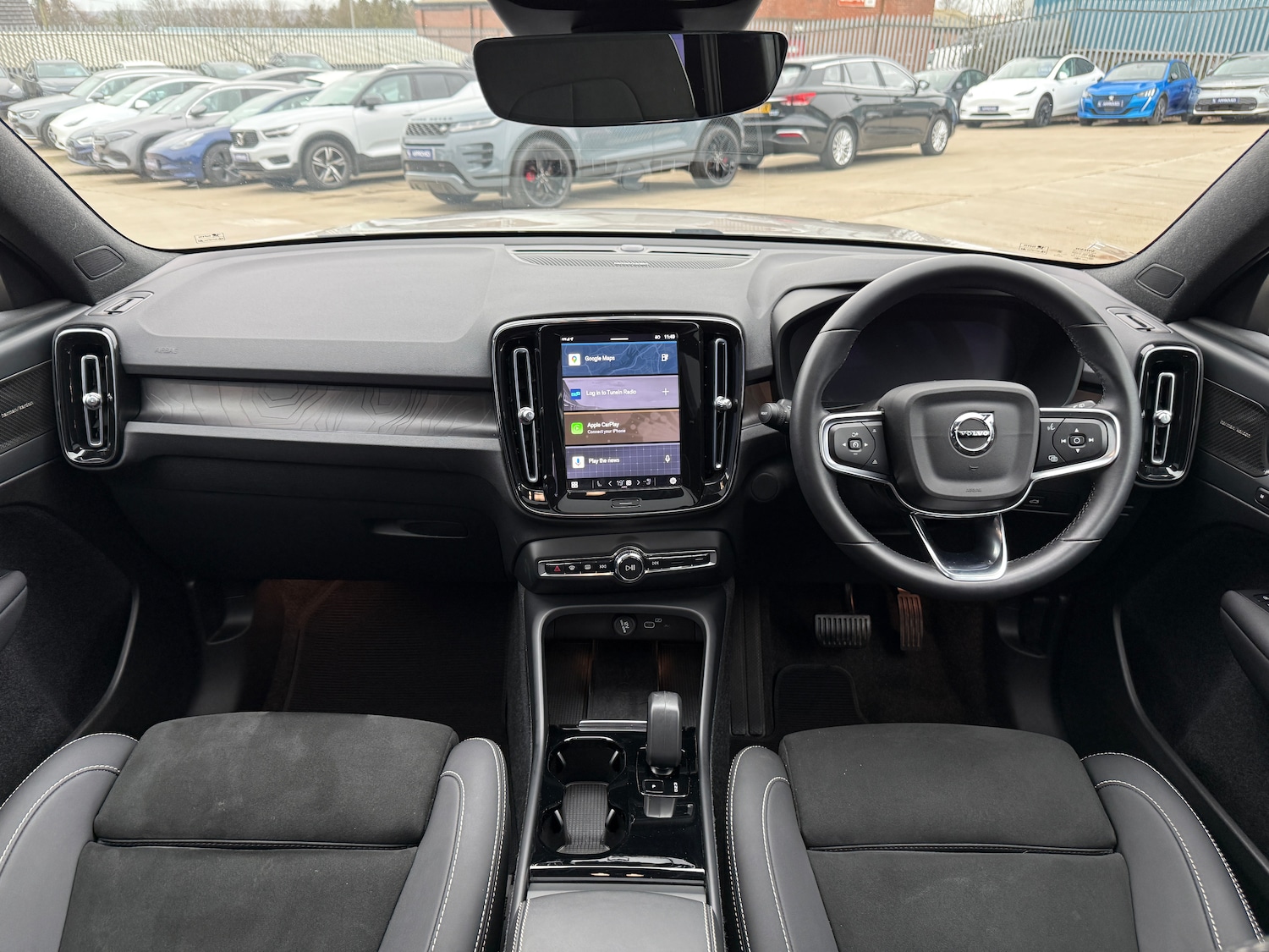 Used Volvo XC40 2023 for sale - 77208225: Photo 25