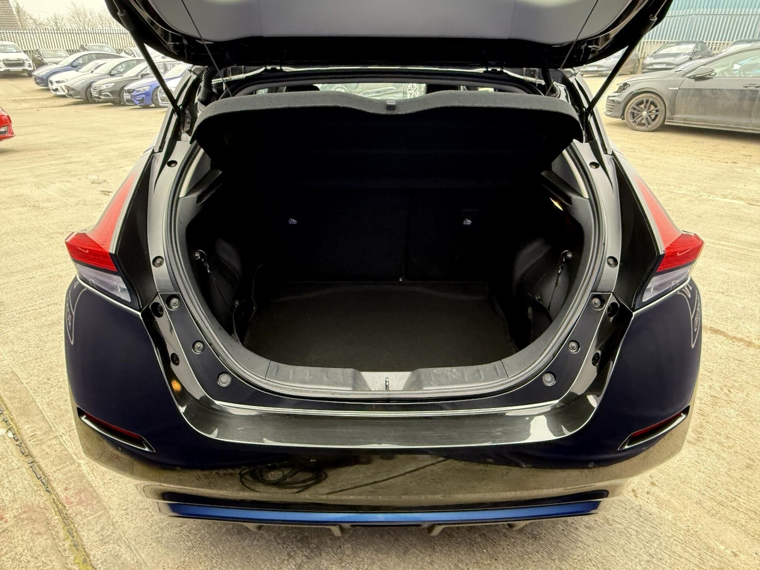 Used Nissan Leaf 2020 for sale - 77760729: Photo 16