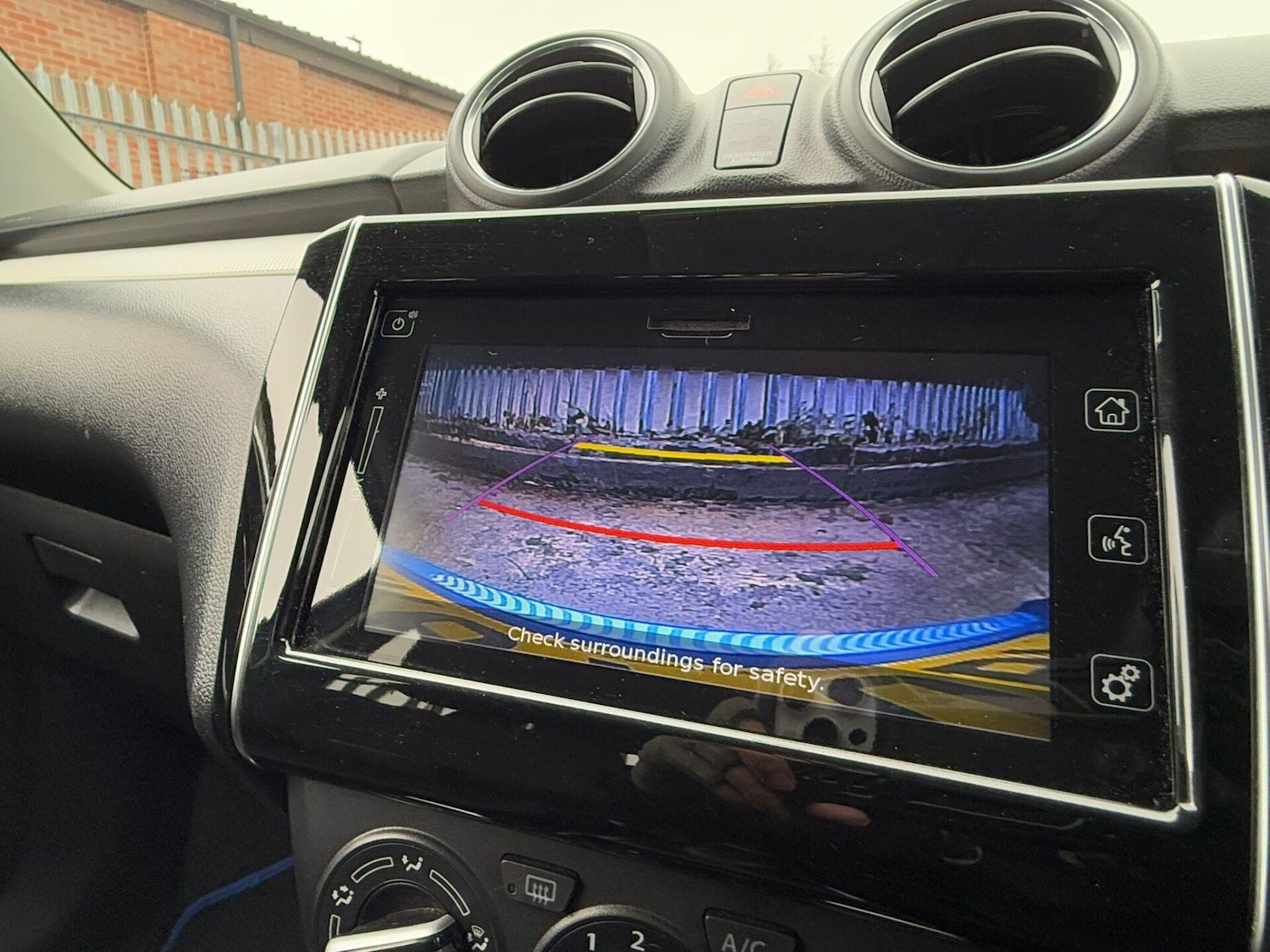 Used Suzuki Swift 2017 for sale - 76736540: Photo 33