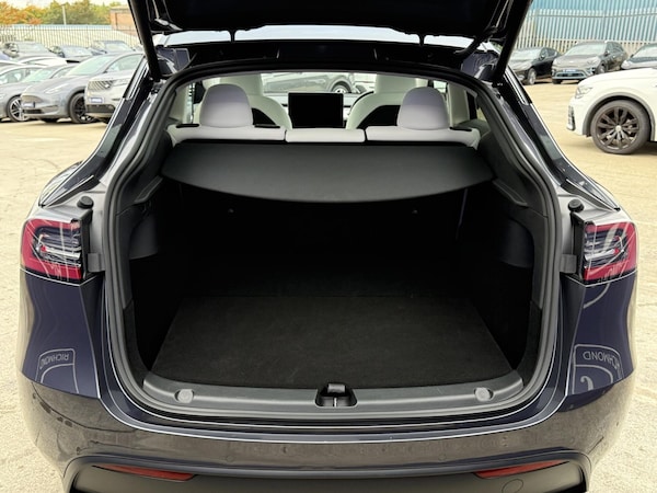 Used Tesla Model Y 2022 for sale - 76231405: Photo 22