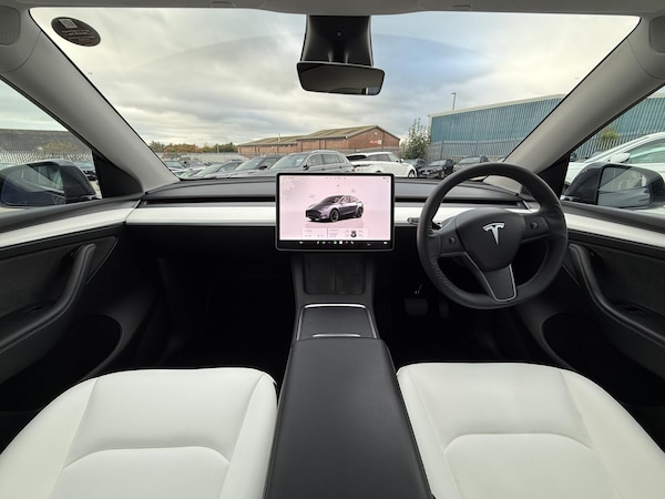 Used Tesla Model Y 2022 for sale - 76231405: Photo 26