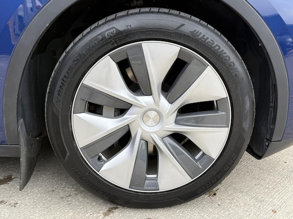 Used Tesla Model Y 2023 for sale - 76194641: Photo 16