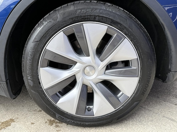 Used Tesla Model Y 2023 for sale - 76194641: Photo 18