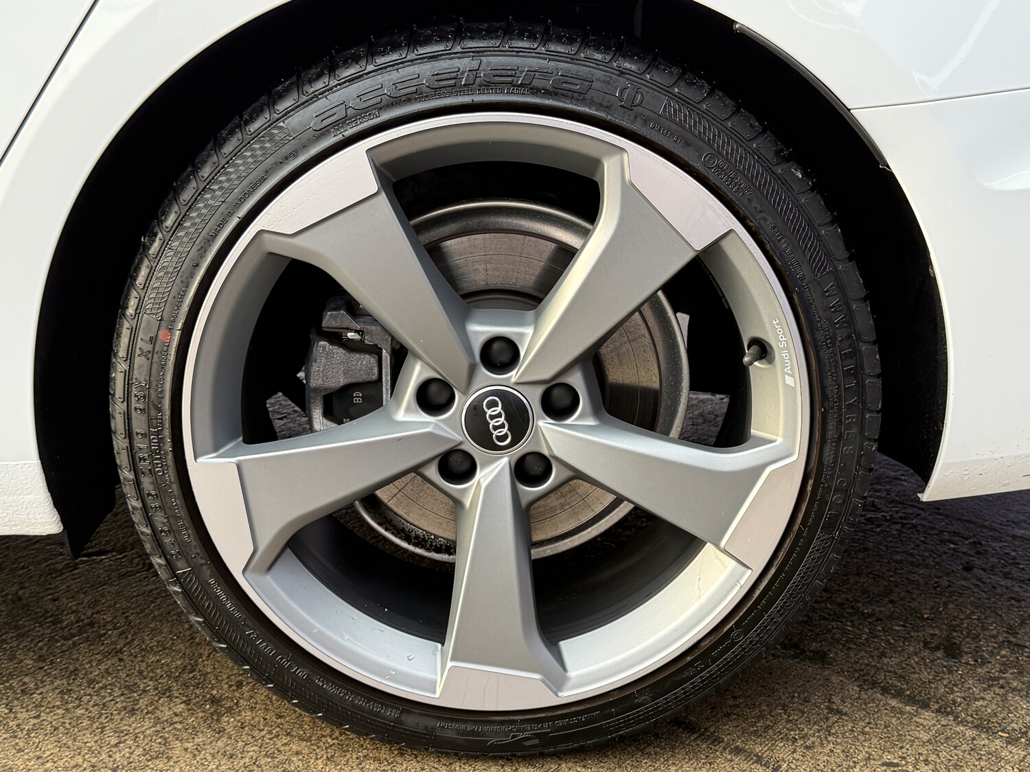 Used Audi A4 2020 for sale - 77208254: Photo 14