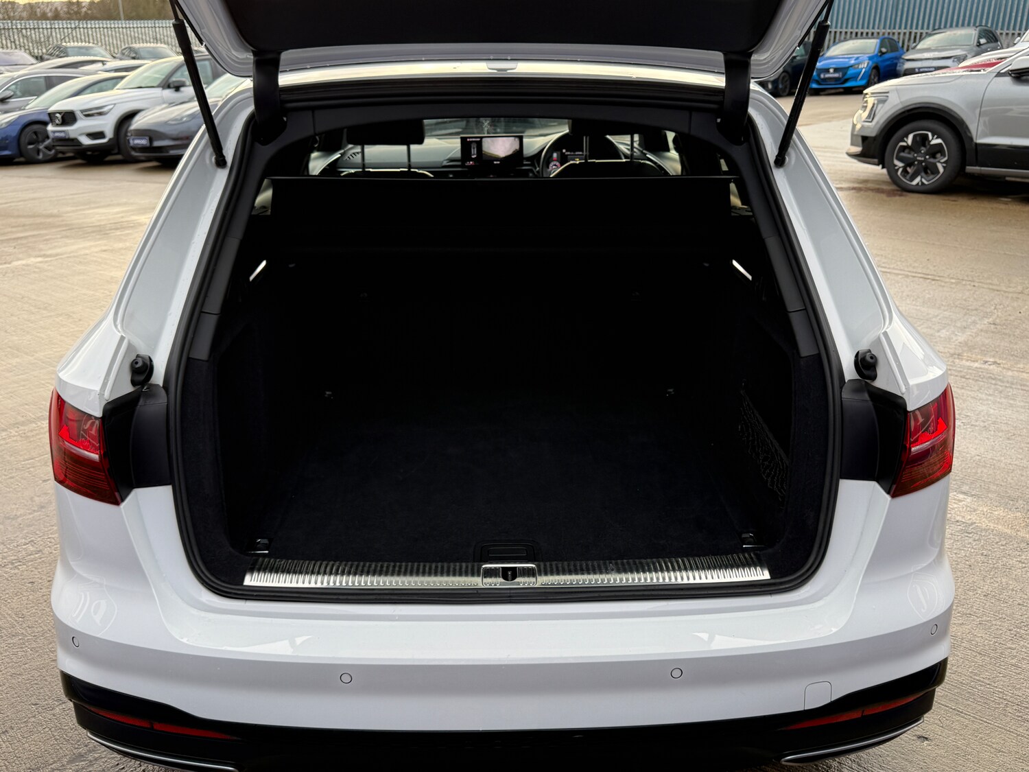 Used Audi A4 2020 for sale - 77208254: Photo 18