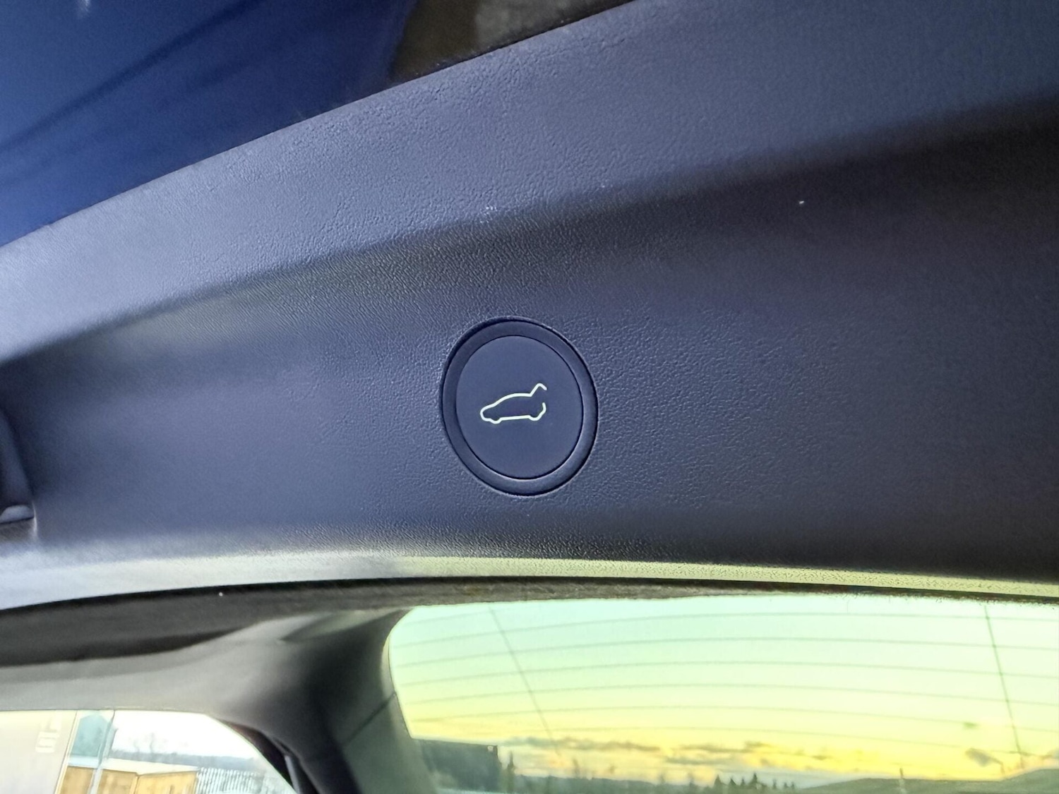 Used Tesla Model Y 2022 for sale - 77195237: Photo 17