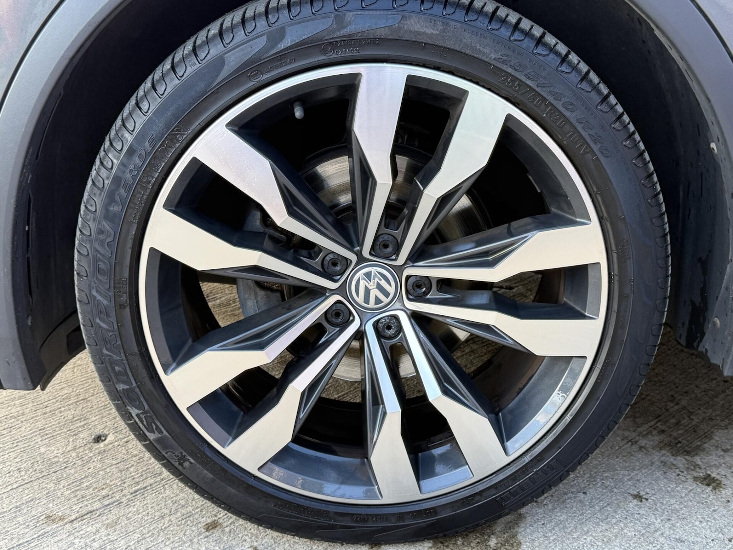 Used Volkswagen Tiguan 2019 for sale - 75987379: Photo 19