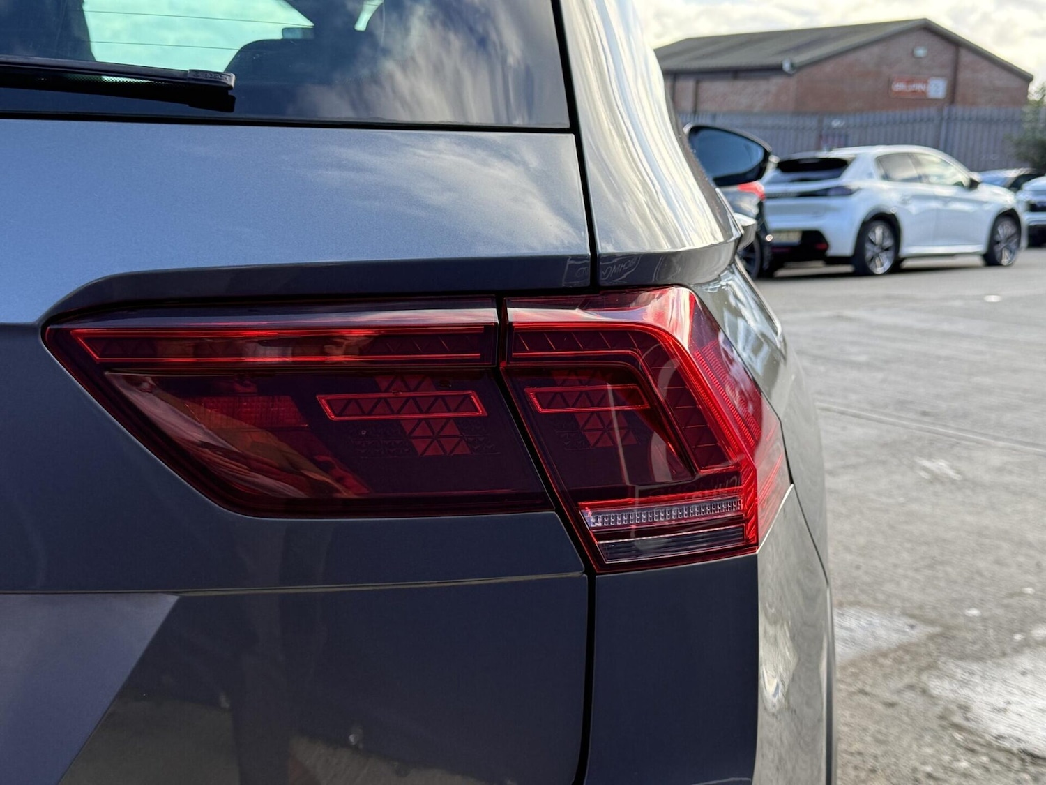 Used Volkswagen Tiguan 2019 for sale - 75987379: Photo 20