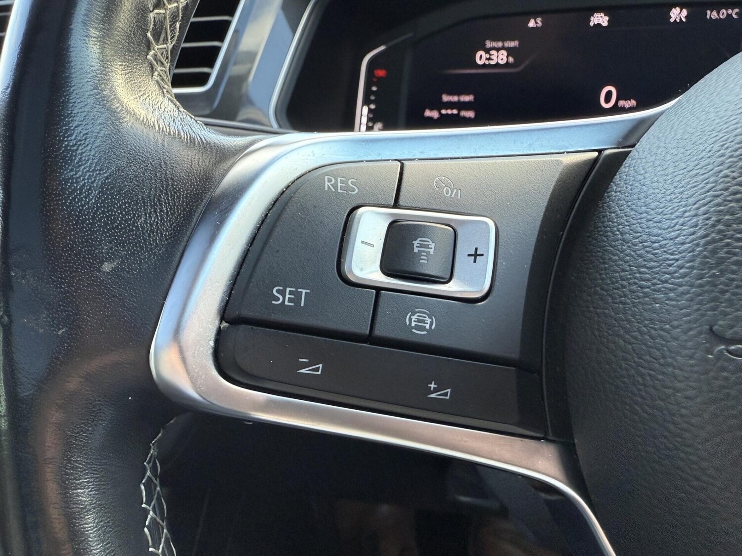 Used Volkswagen Tiguan 2019 for sale - 75987379: Photo 29