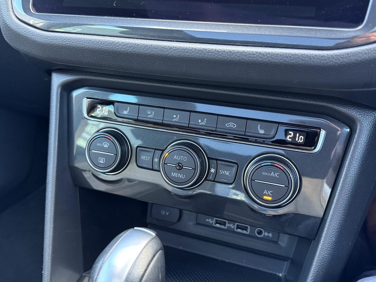 Used Volkswagen Tiguan 2019 for sale - 75987379: Photo 35
