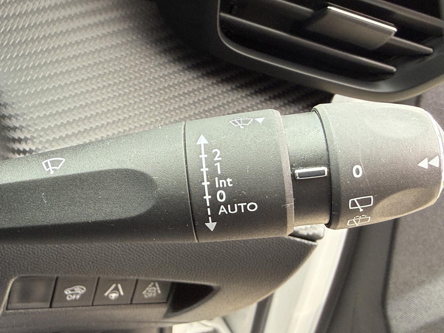 Used Peugeot 2008 2021 for sale - 77733804: Photo 35