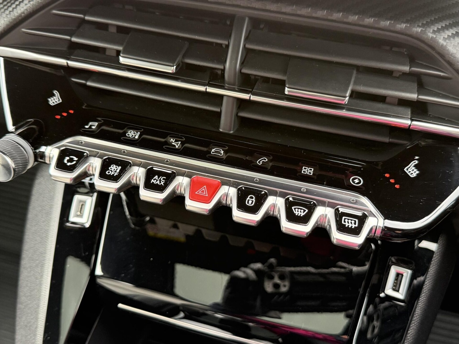 Used Peugeot 2008 2021 for sale - 77733804: Photo 44