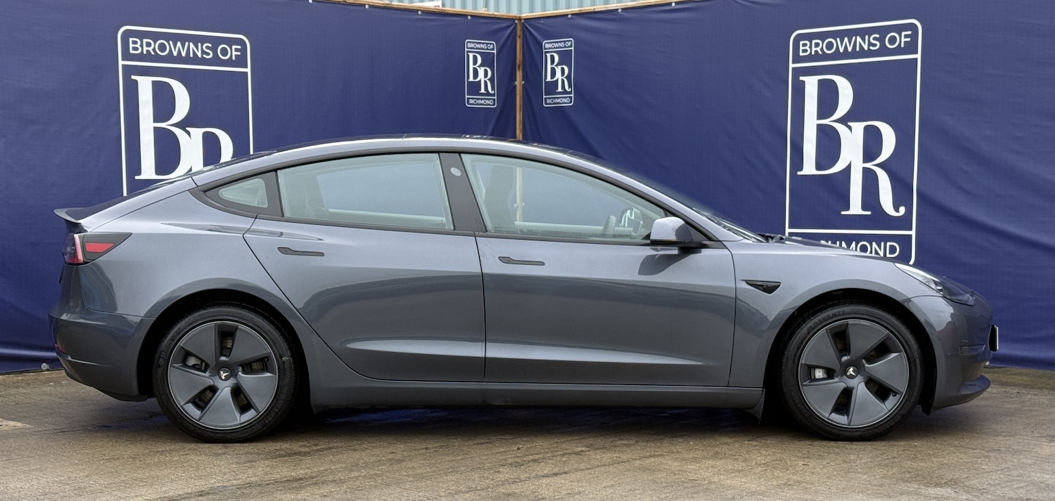 Used Tesla Model 3 2021 for sale - 77208235: Photo 2