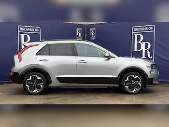 Used Kia Niro 2023 for sale - 77037180: Photo