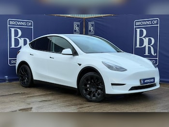 Tesla - Model Y