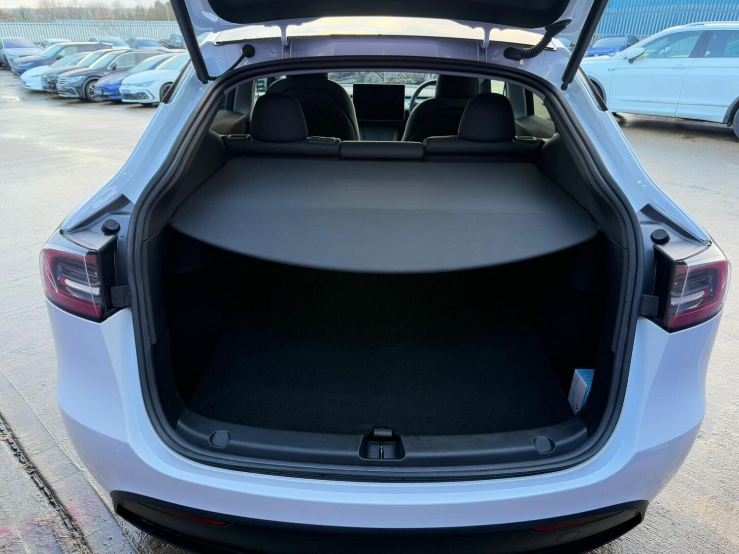 Used Tesla Model Y 2023 for sale - 76685619: Photo 23