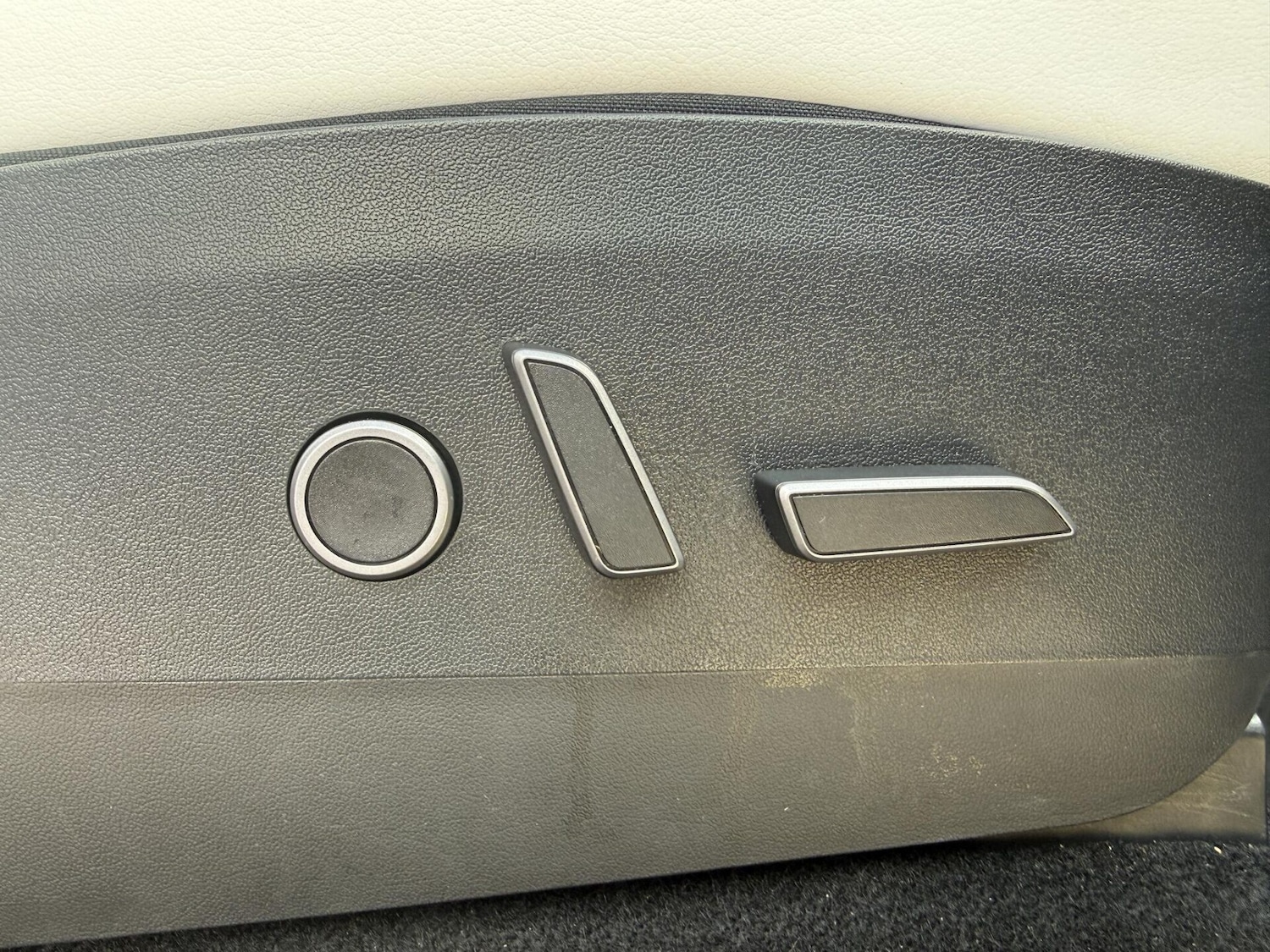 Used Tesla Model Y 2023 for sale - 78077997: Photo 33