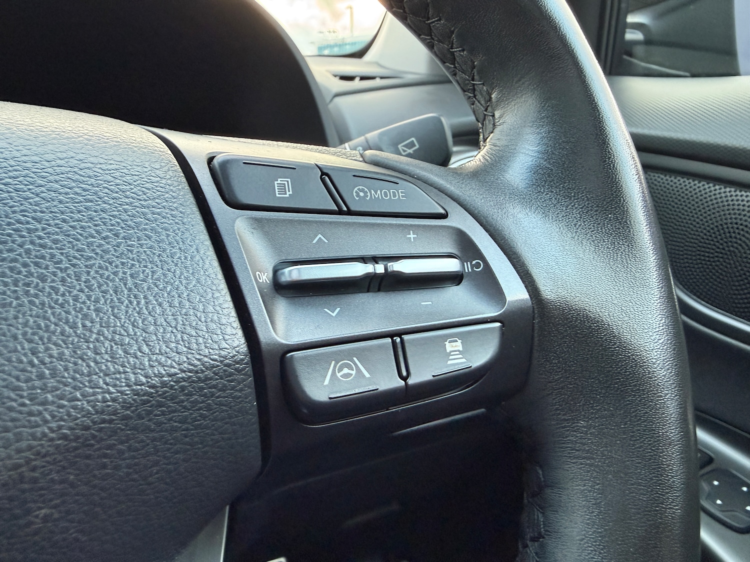 Used Hyundai KONA 2023 for sale - 77653870: Photo 31