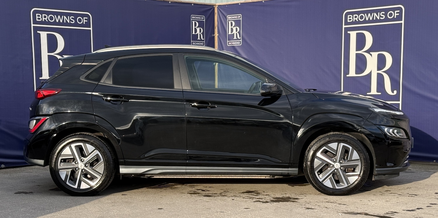 Used Hyundai KONA 2023 for sale - 77653870: Photo 4