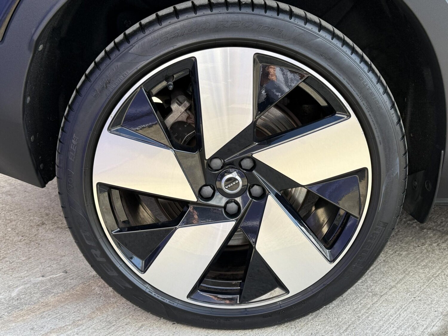 Used Volvo C40 2022 for sale - 76040310: Photo 17