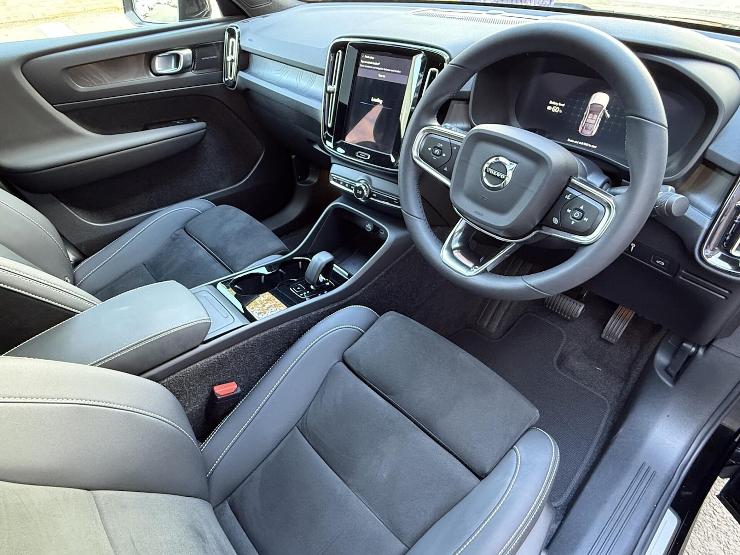 Used Volvo C40 2022 for sale - 76040310: Photo 3