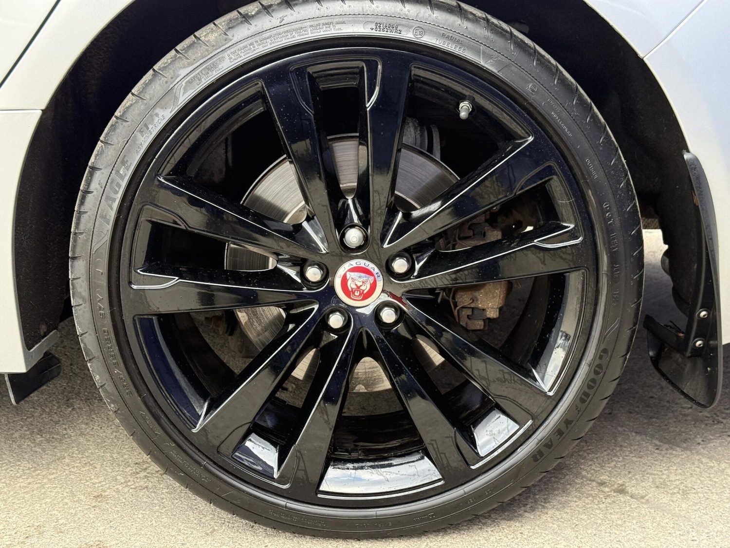 Used Jaguar XF 2018 for sale - 77947174: Photo 16