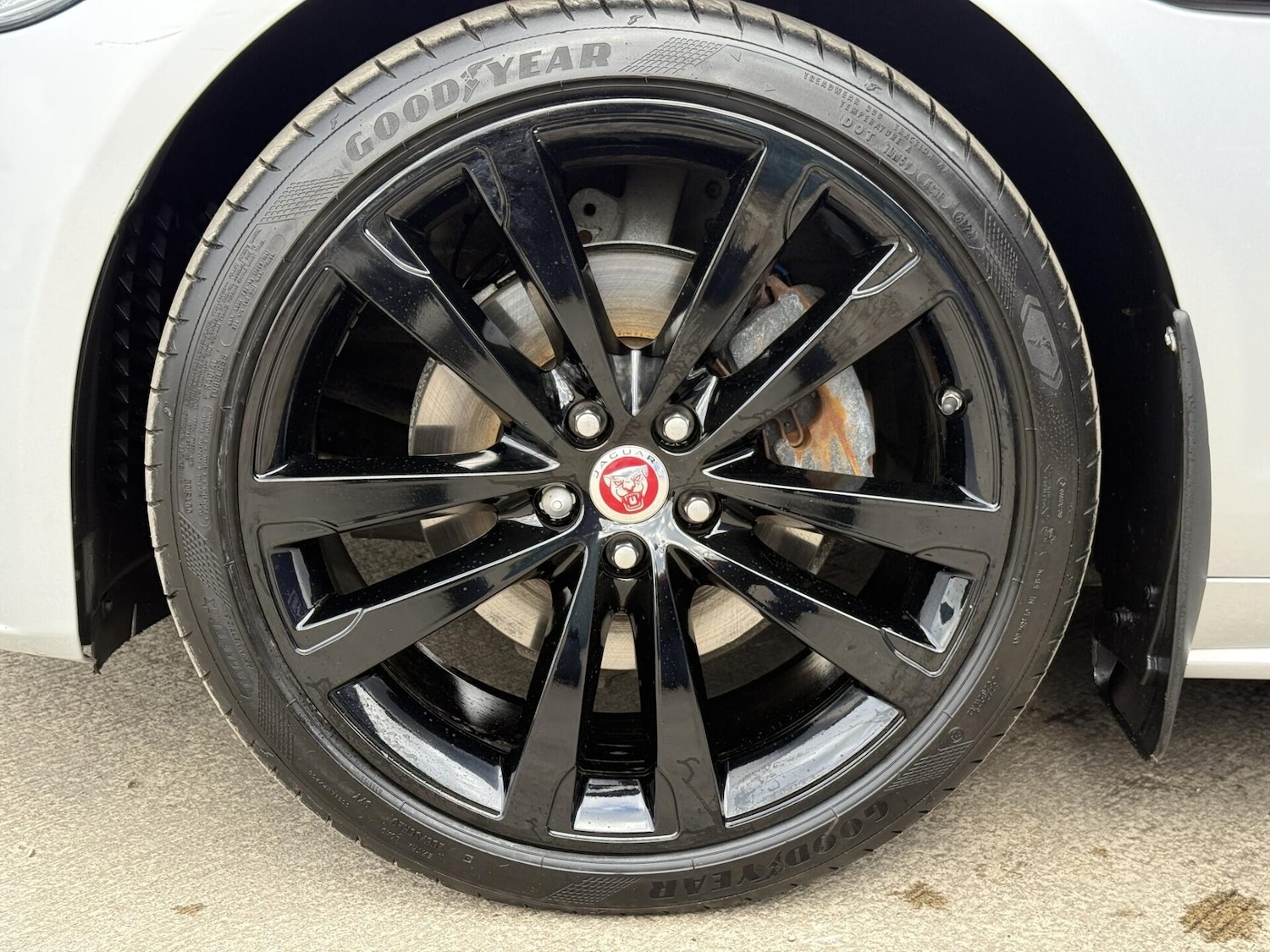 Used Jaguar XF 2018 for sale - 77947174: Photo 17