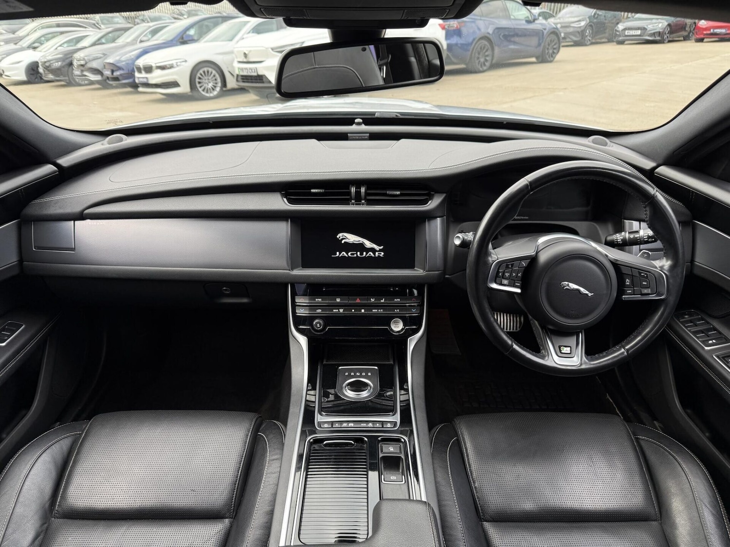 Used Jaguar XF 2018 for sale - 77947174: Photo 28