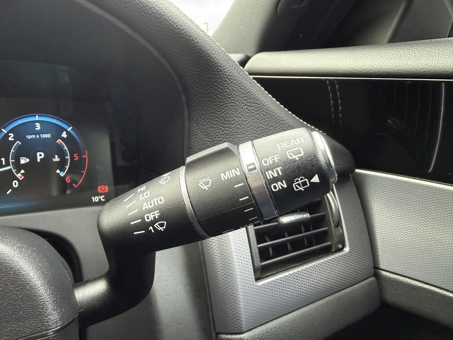 Used Jaguar XF 2018 for sale - 77947174: Photo 34