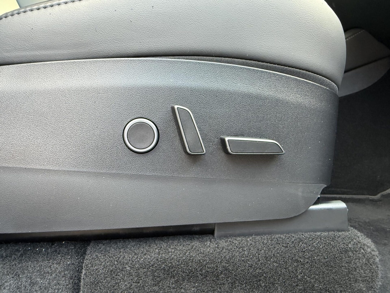 Used Tesla Model Y 2022 for sale - 77006564: Photo 32