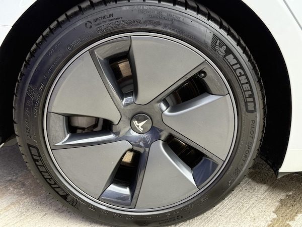 Used Tesla Model 3 2021 for sale - 76205810: Photo 17