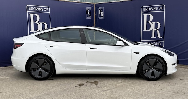 Used Tesla Model 3 2021 for sale - 76205810: Photo 4