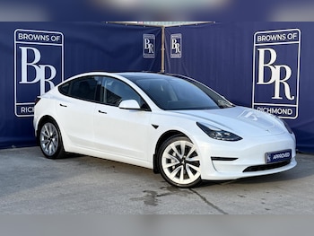 2021 - Long Range AWD 4dr Auto