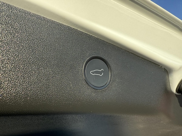 Used Tesla Model 3 2021 for sale - 76320809: Photo 23