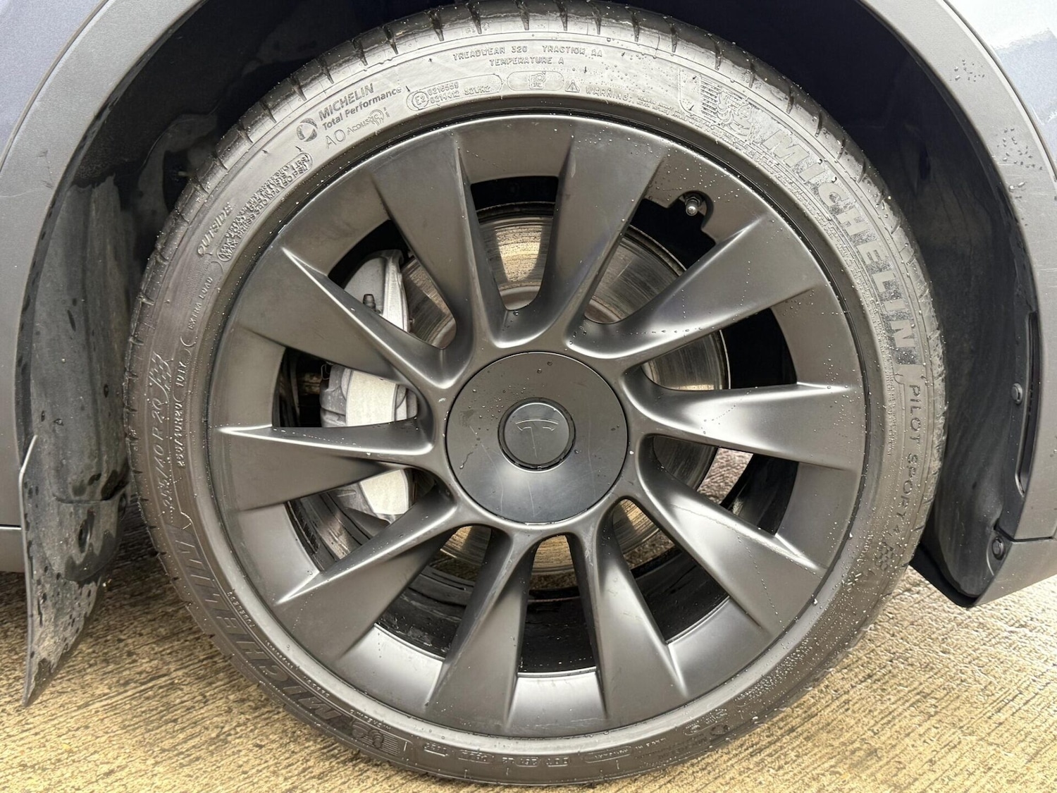Used Tesla Model Y 2022 for sale - 76159739: Photo 16