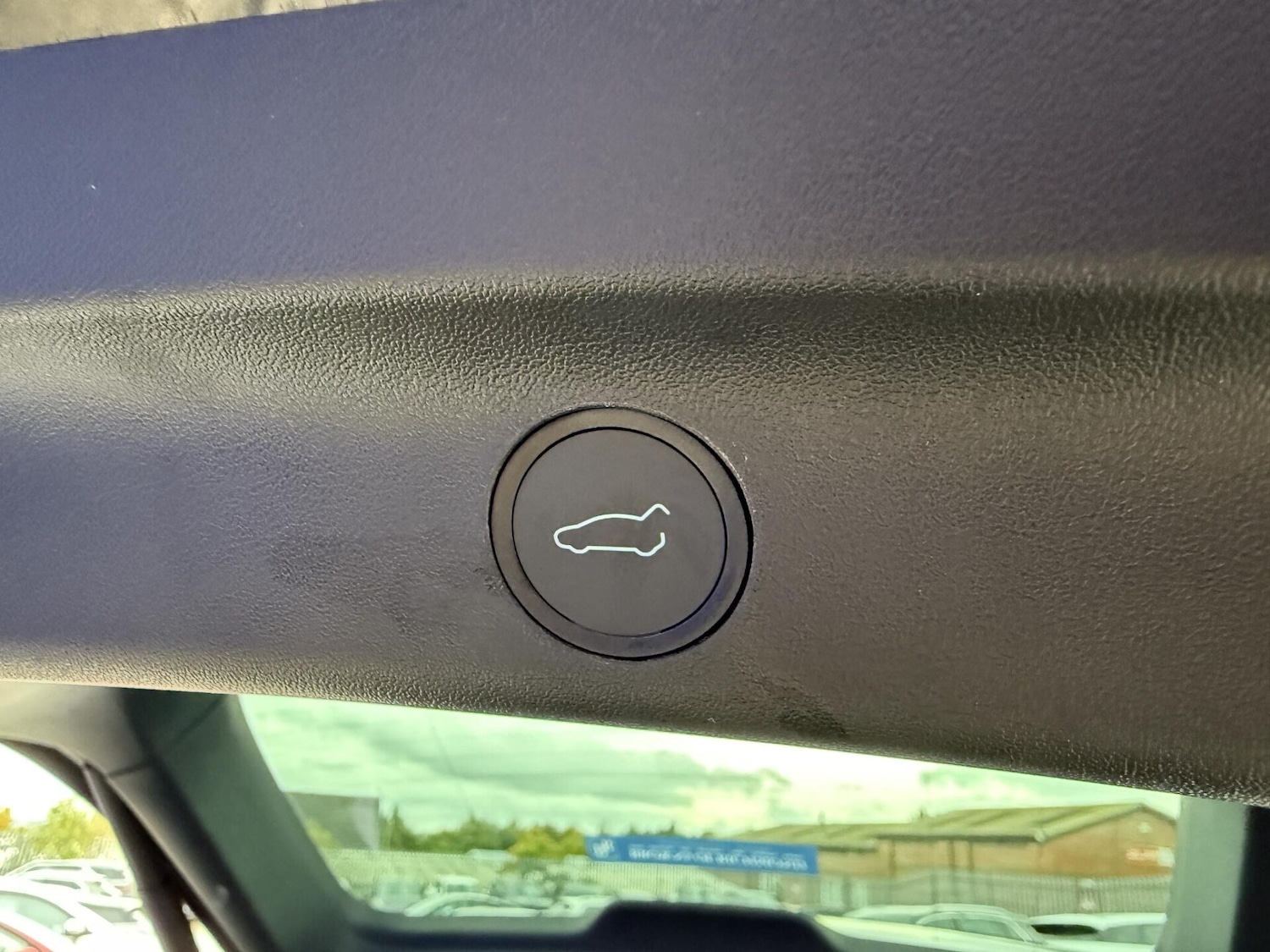 Used Tesla Model Y 2022 for sale - 76159739: Photo 24