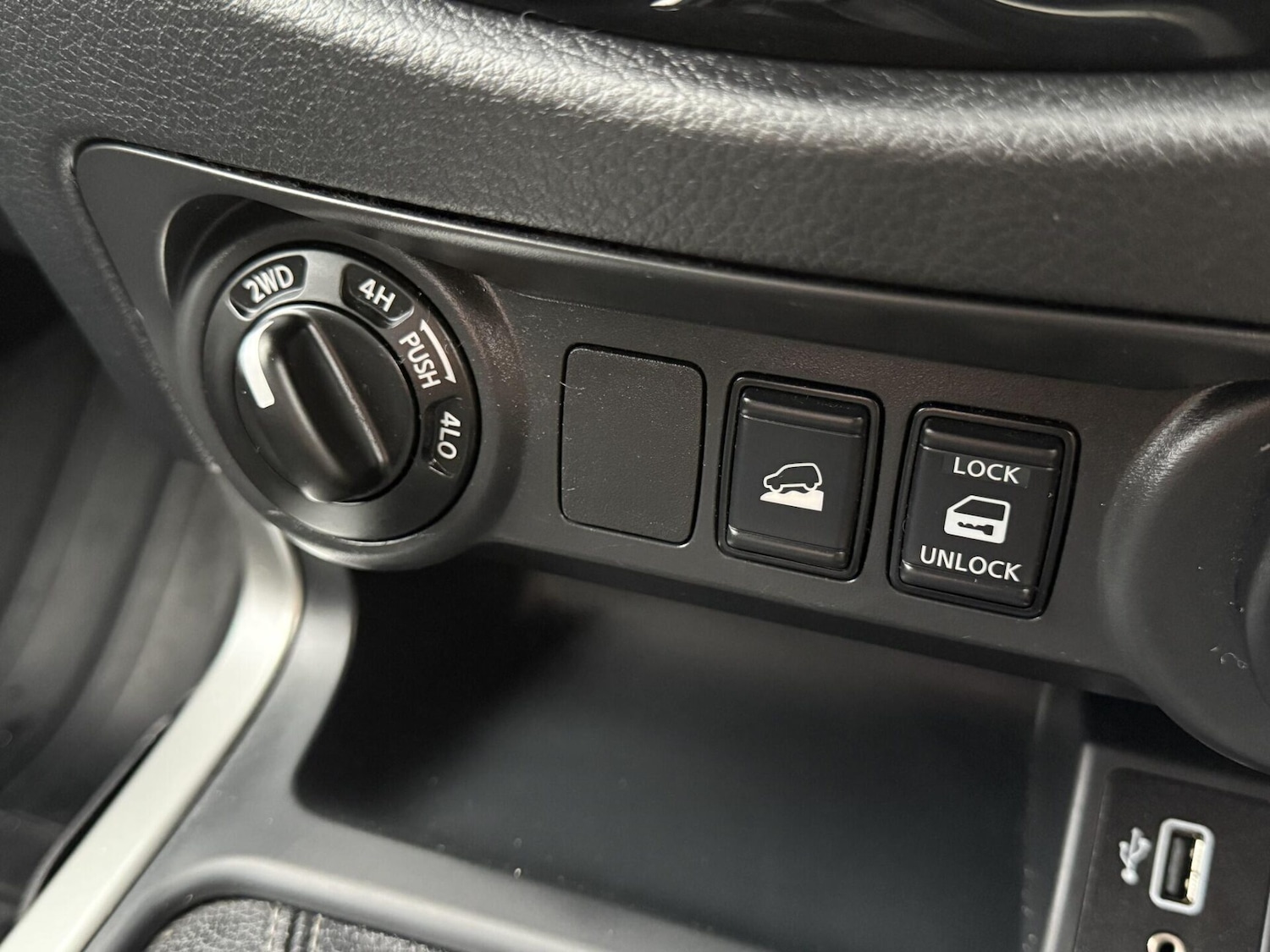 Used Nissan Navara 2021 for sale - 76589109: Photo 31