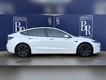 Used Tesla Model 3 2024 for sale - 77221363: Photo