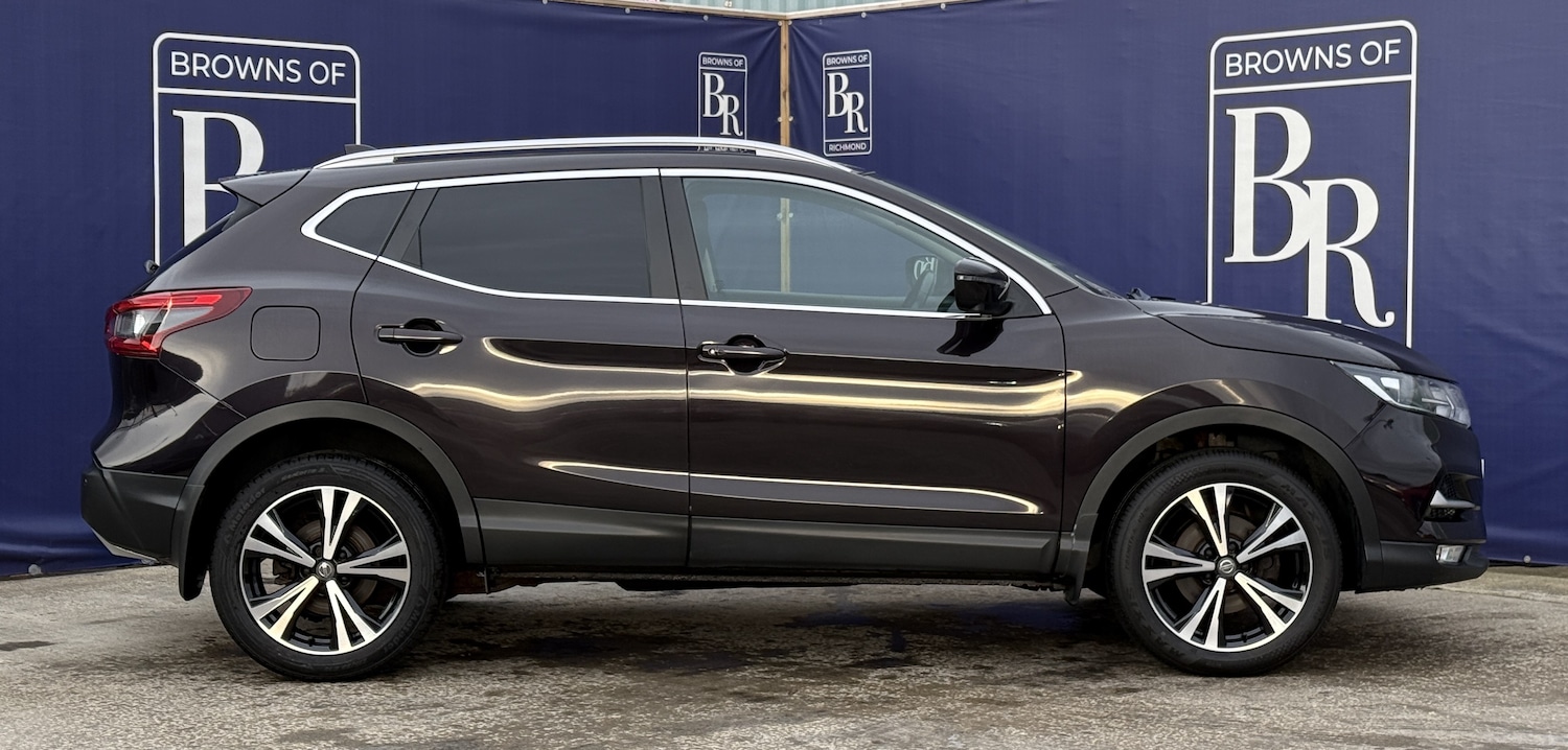 Used Nissan Qashqai 2017 for sale - 77208269: Photo 2