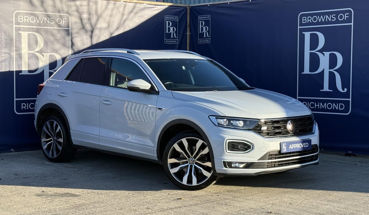 Used Volkswagen T-Roc 2021 for sale - 76343820: Photo 1