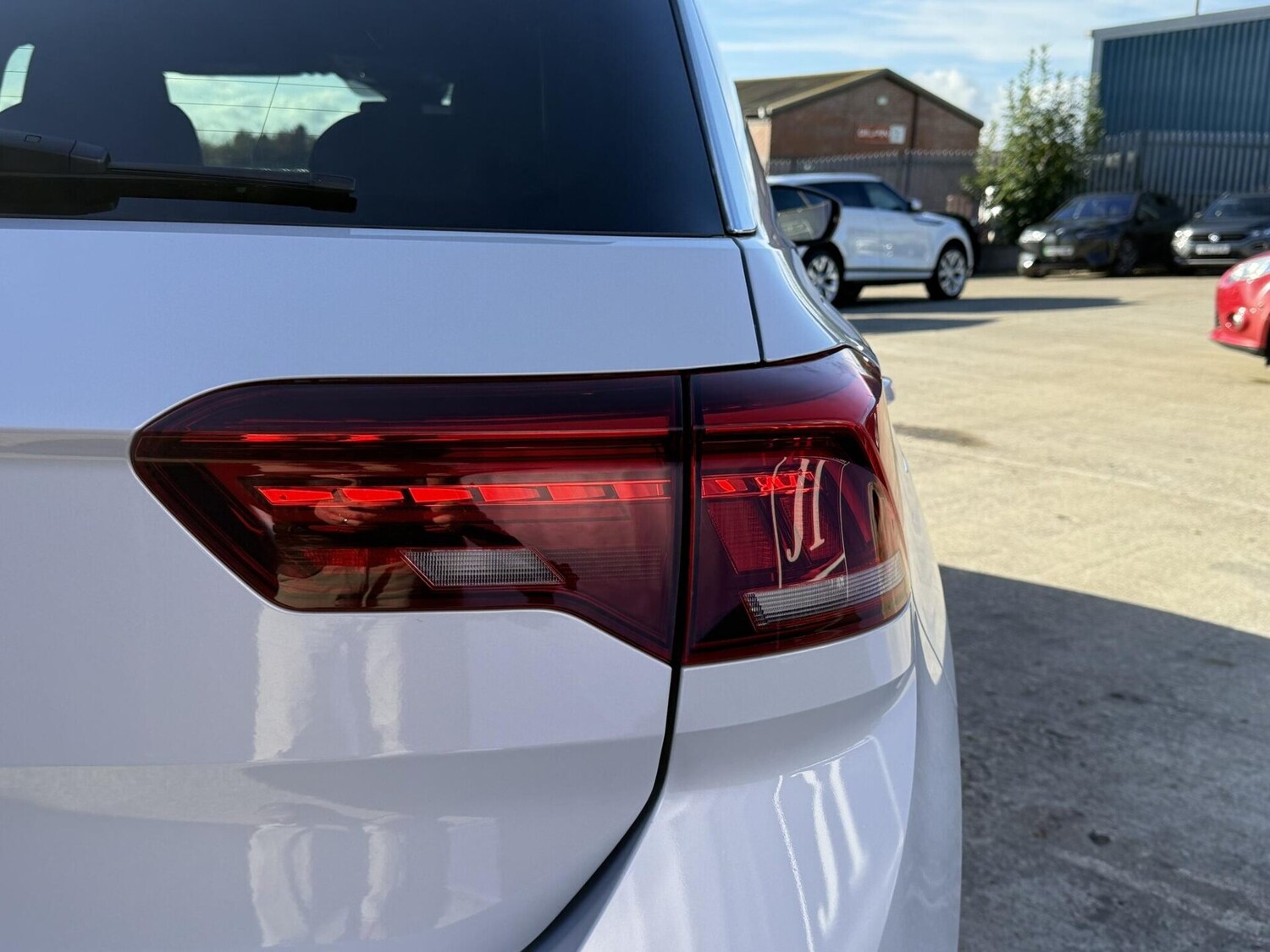 Used Volkswagen T-Roc 2021 for sale - 76343820: Photo 19