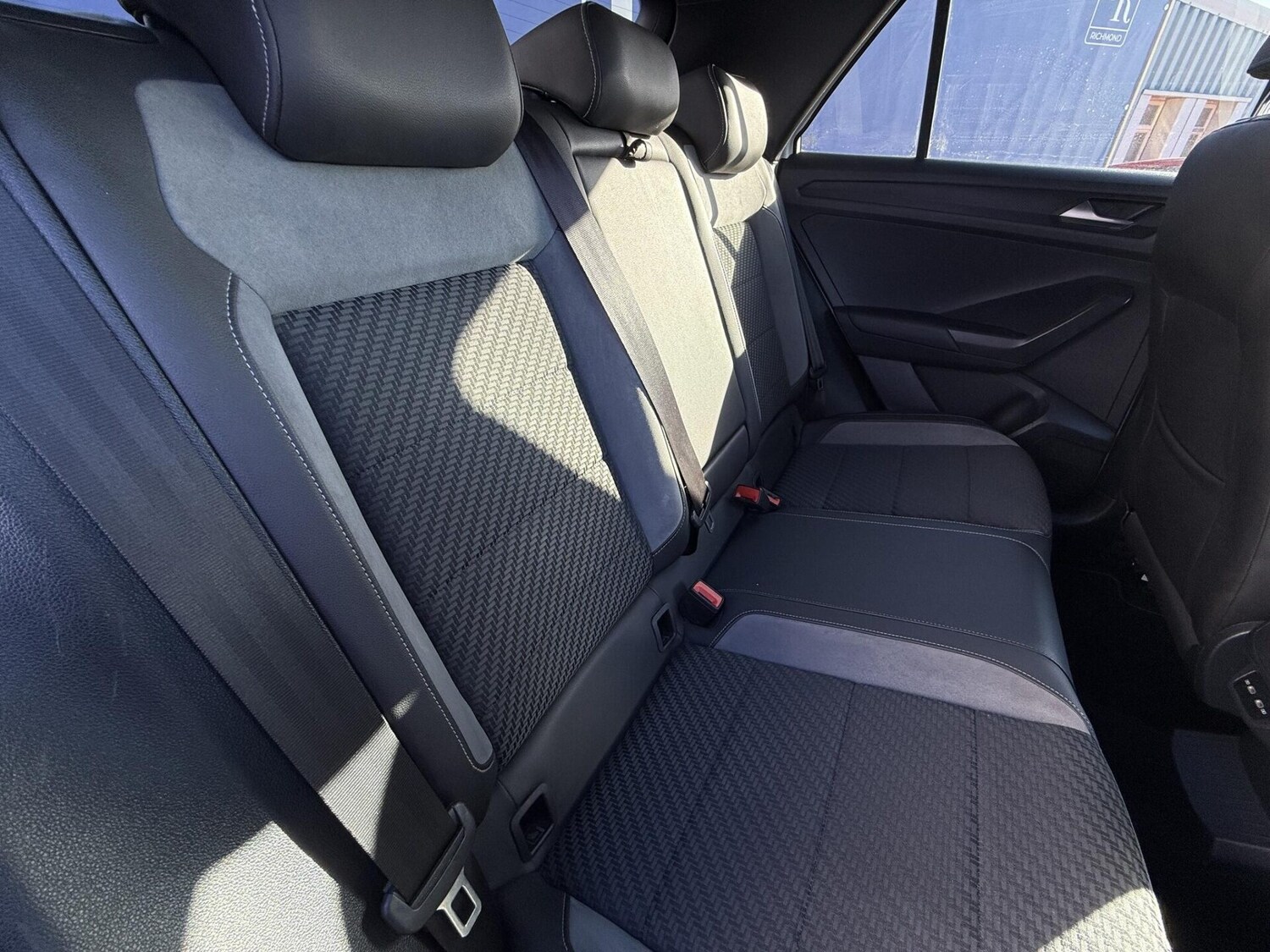 Used Volkswagen T-Roc 2021 for sale - 76343820: Photo 21